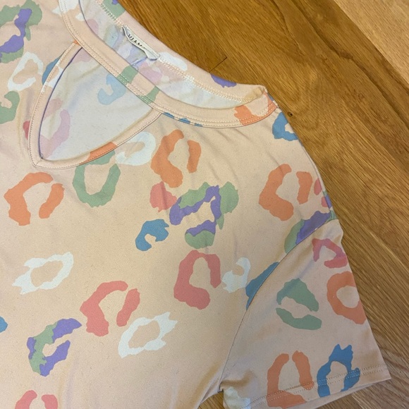 🌻 Wild Heart Top 🌻 - Picture 2 of 9